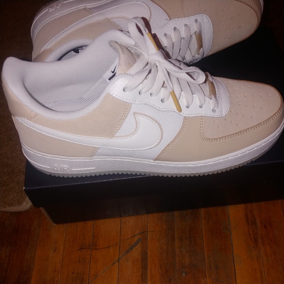Nike Air Force Ones lv8 - Picture 4 of 6